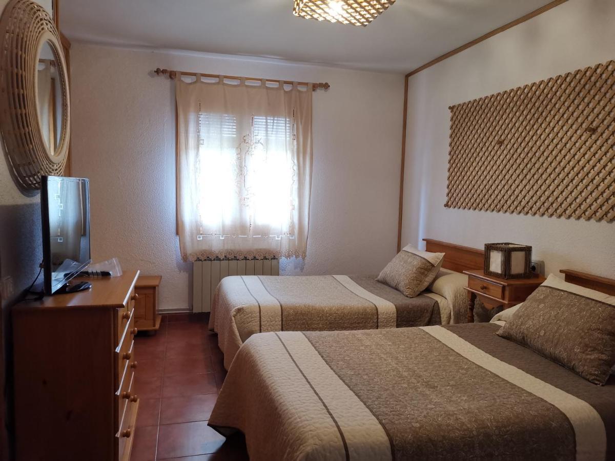 Casa Rural Castellanos Huelamos Esterno foto